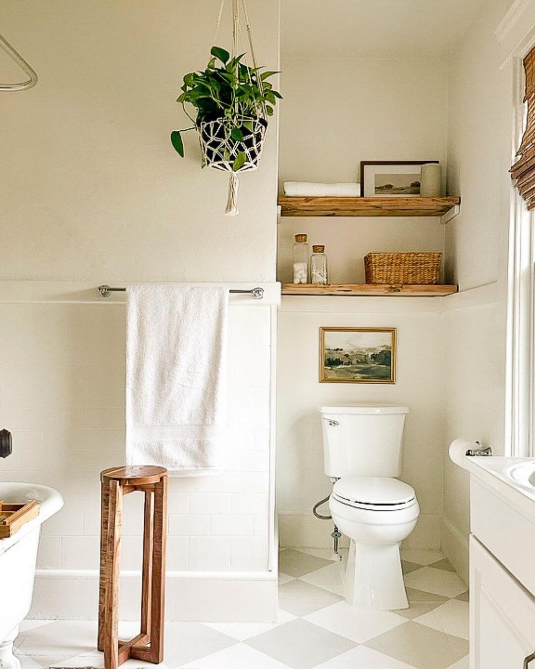 Macrame Hanger Adds a Natural Touch to Bathroom Decor