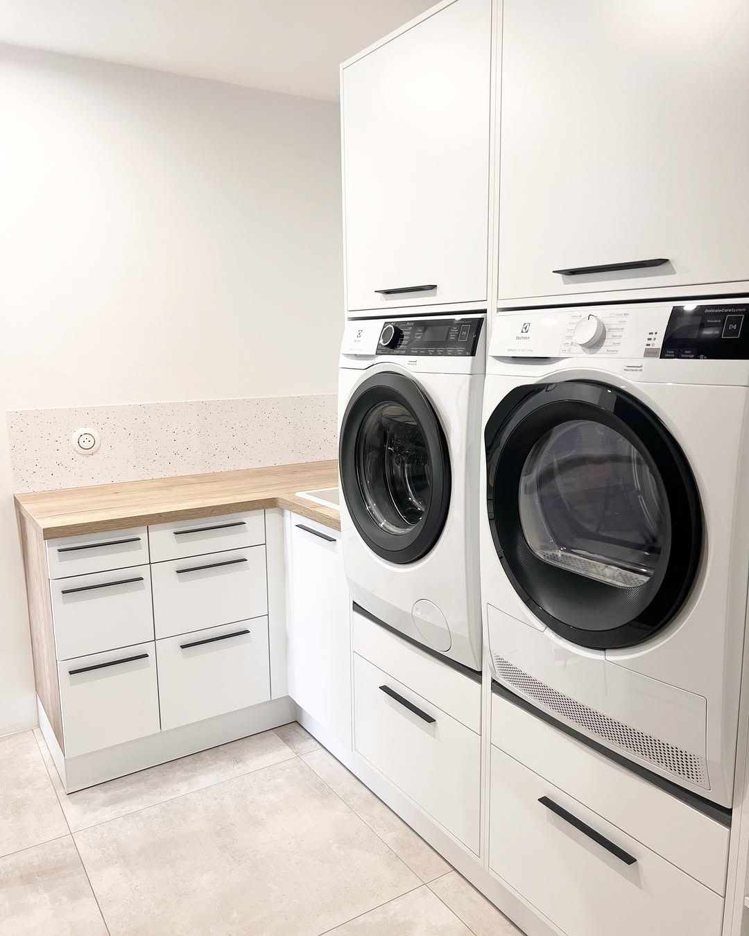 Slim Black Bar Pulls Contrast White Cabinetry