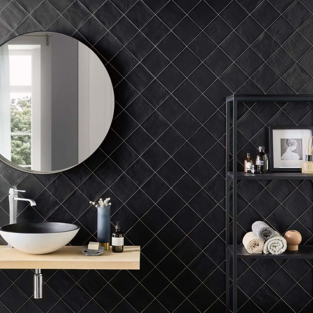 Diamond-Shaped Black Tiles Add Geometric Interest