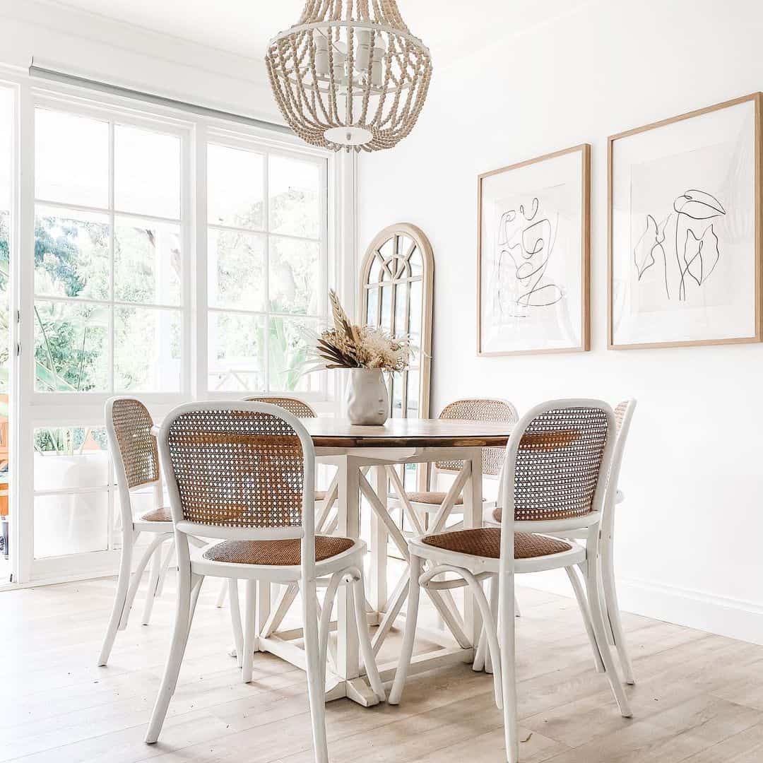 Frame Delicate Line Art for White Walls