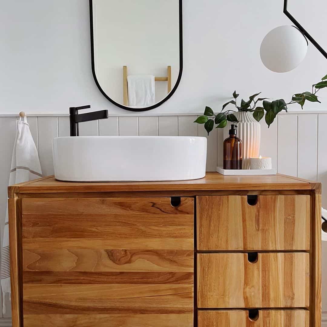 Wood Vanity With Integrated Drawer Pulls