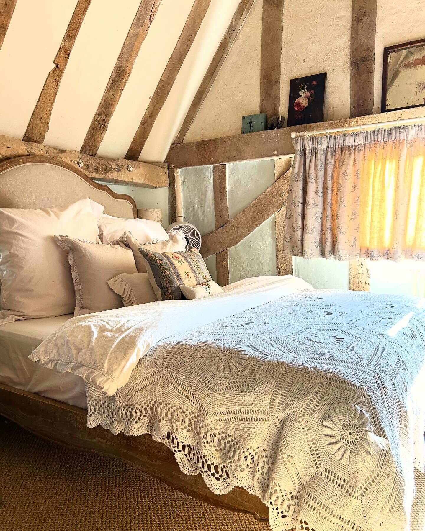 Crocheted Blanket Adds Heirloom Texture to Bed