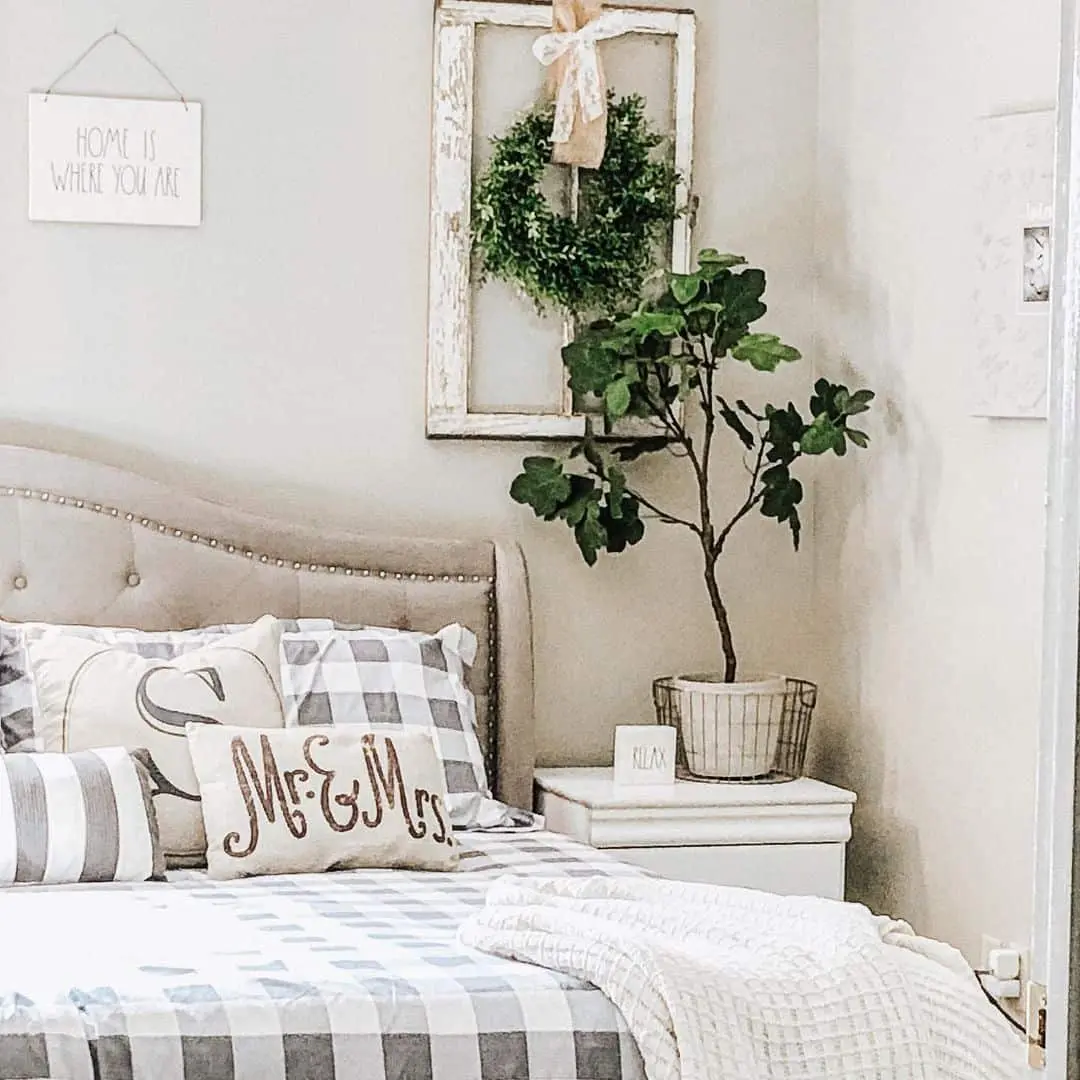 Frame a Boxwood Wreath in a Distressed Window