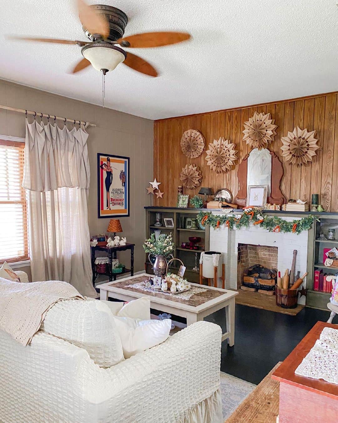 Wood Starbursts Add Whimsical Texture to Paneled Walls