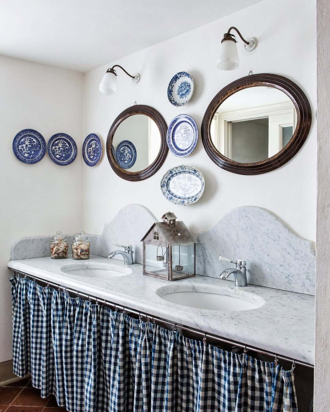 Blue and White Plates Create an Eclectic Gallery Wall