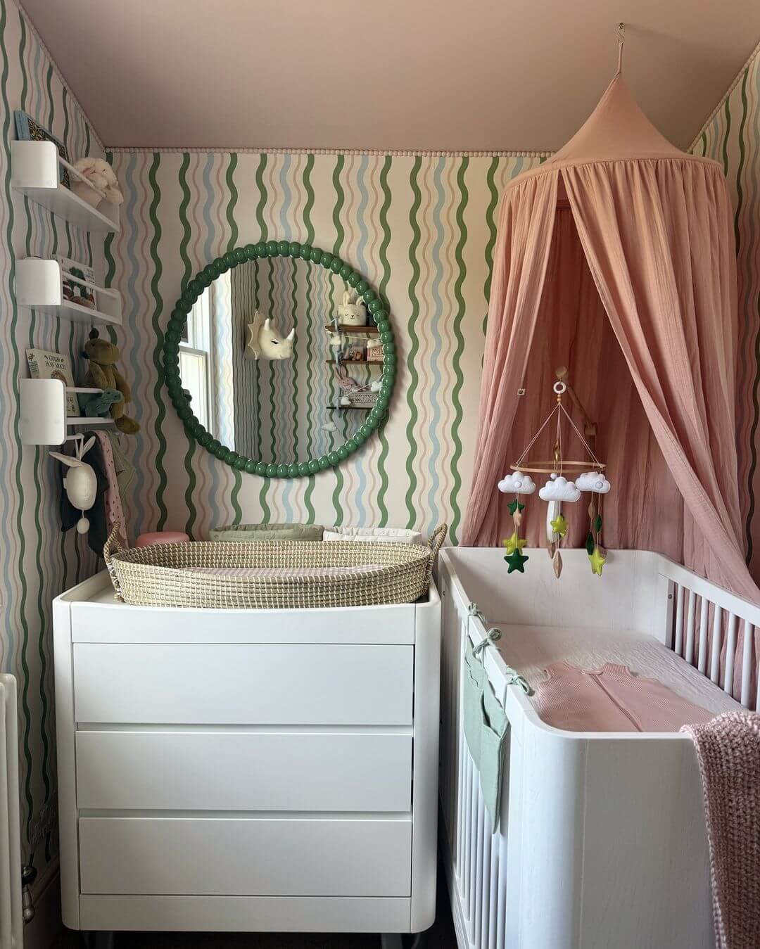 Beaded Green Mirror Adds a Playful Accent to Wavy Walls