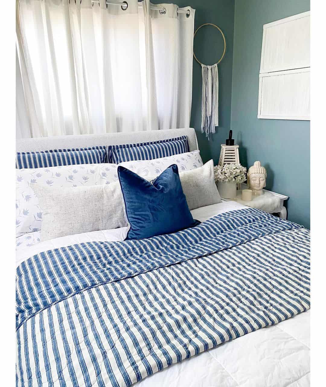 Layer Blue and White Stripes with Floral Patterns