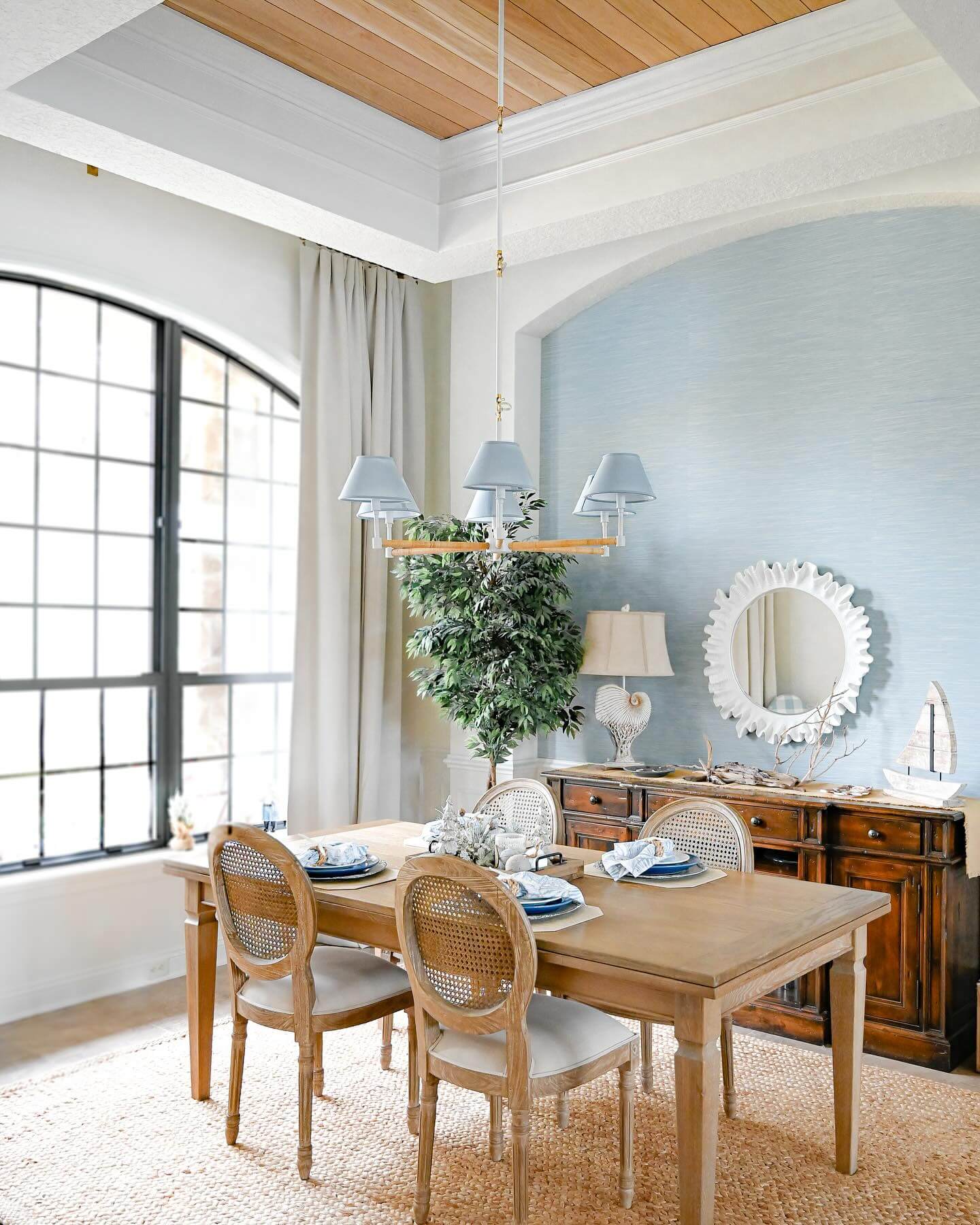 Seashell Lamp Base Adds Coastal Whimsy to Your Buffet