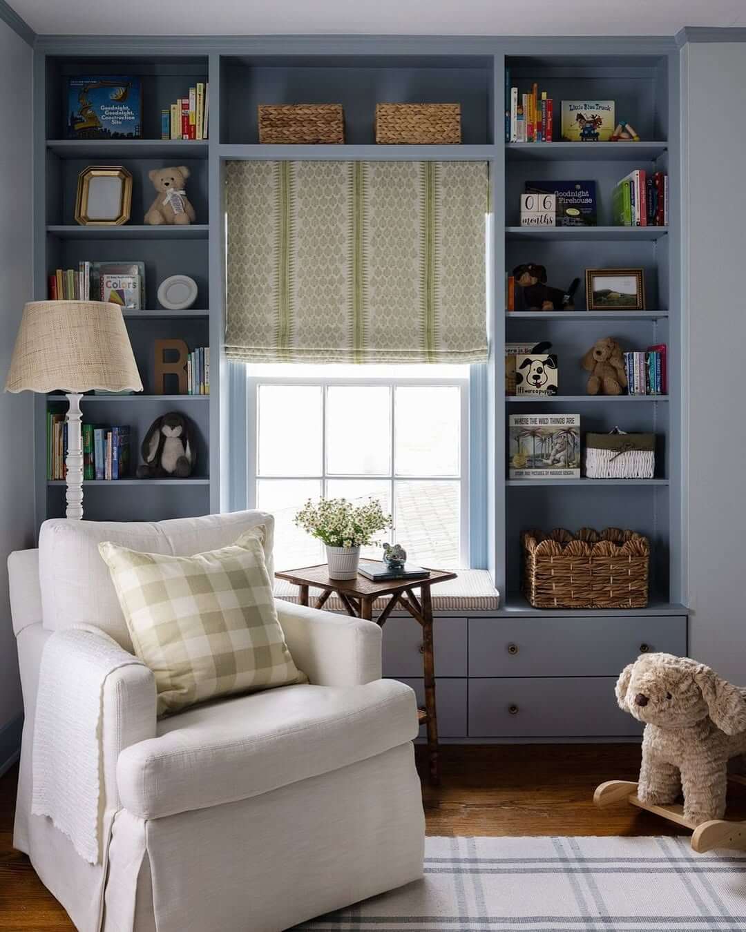 Built-in Shelving Creates a Cozy Reading Nook