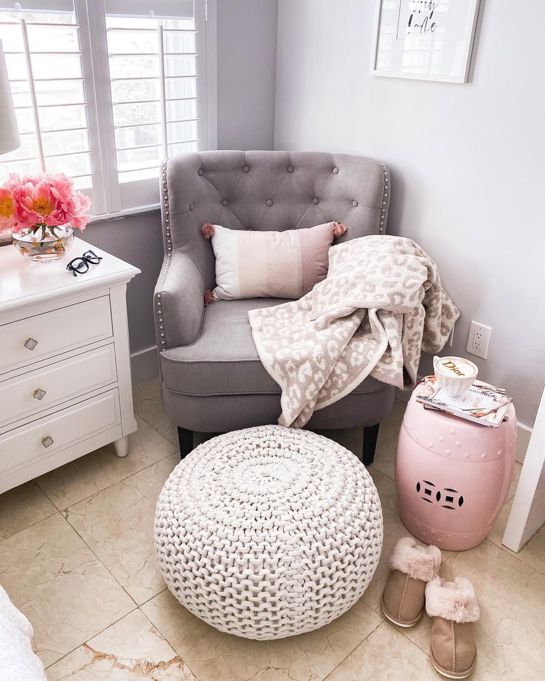 Chunky Knit Pouf for Softness and Casual Seating