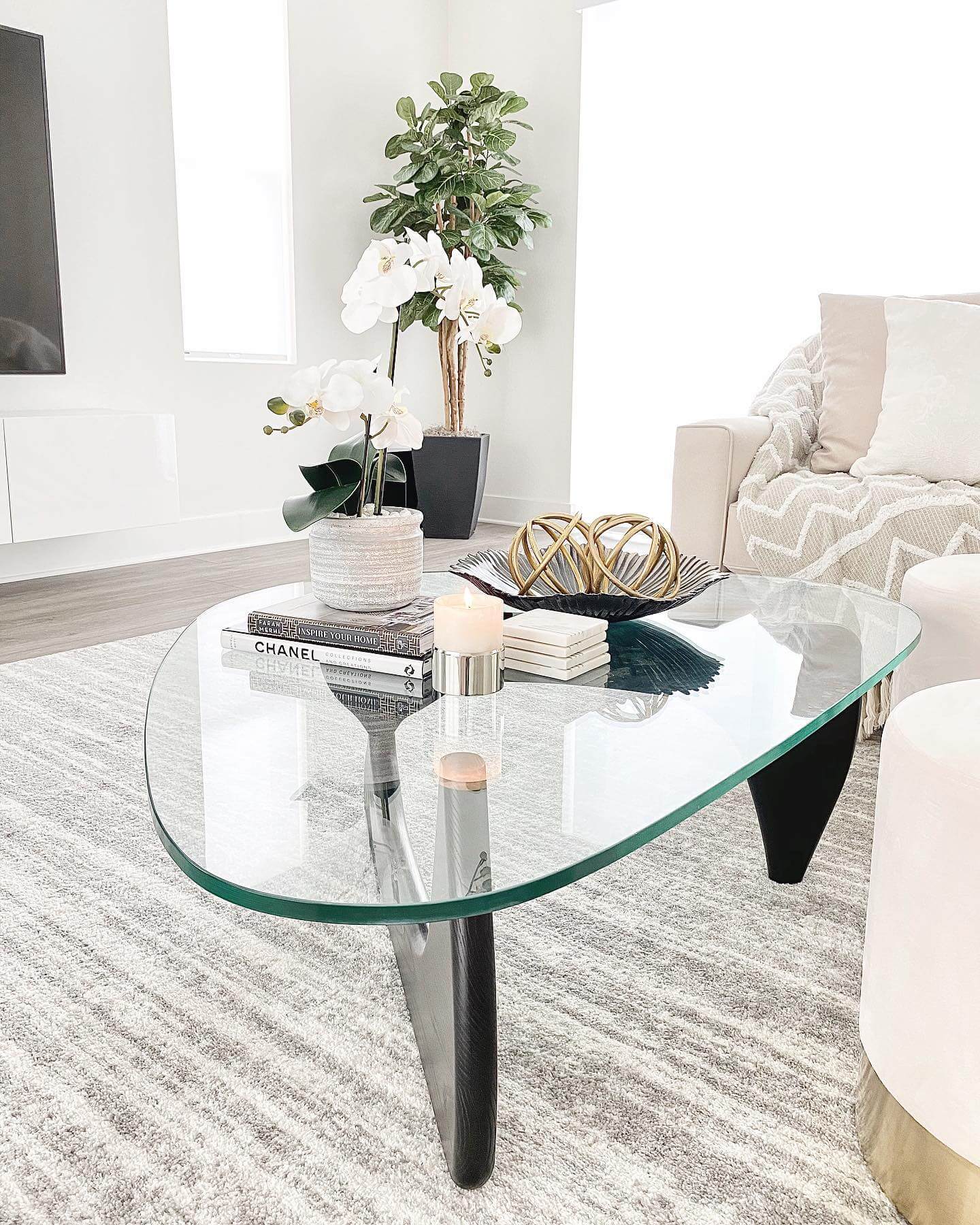 Sculptural Gold Orbs Add Glamour to a Decorative Bowl
