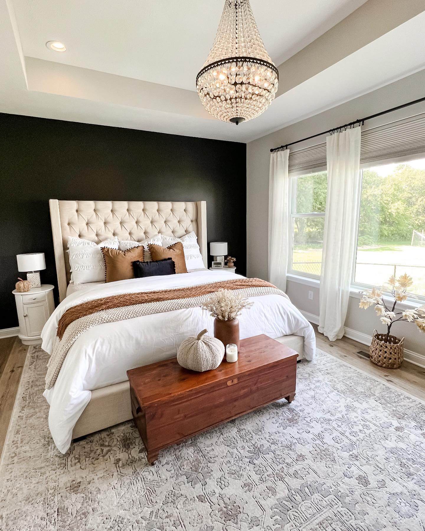 Wooden Trunk Adds Rustic Charm to Bedroom Floor