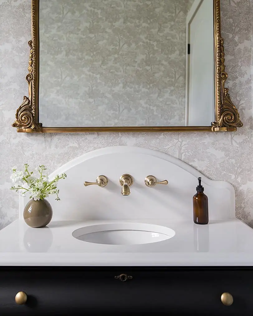 Arched Backsplash Frames Brass Faucet Details