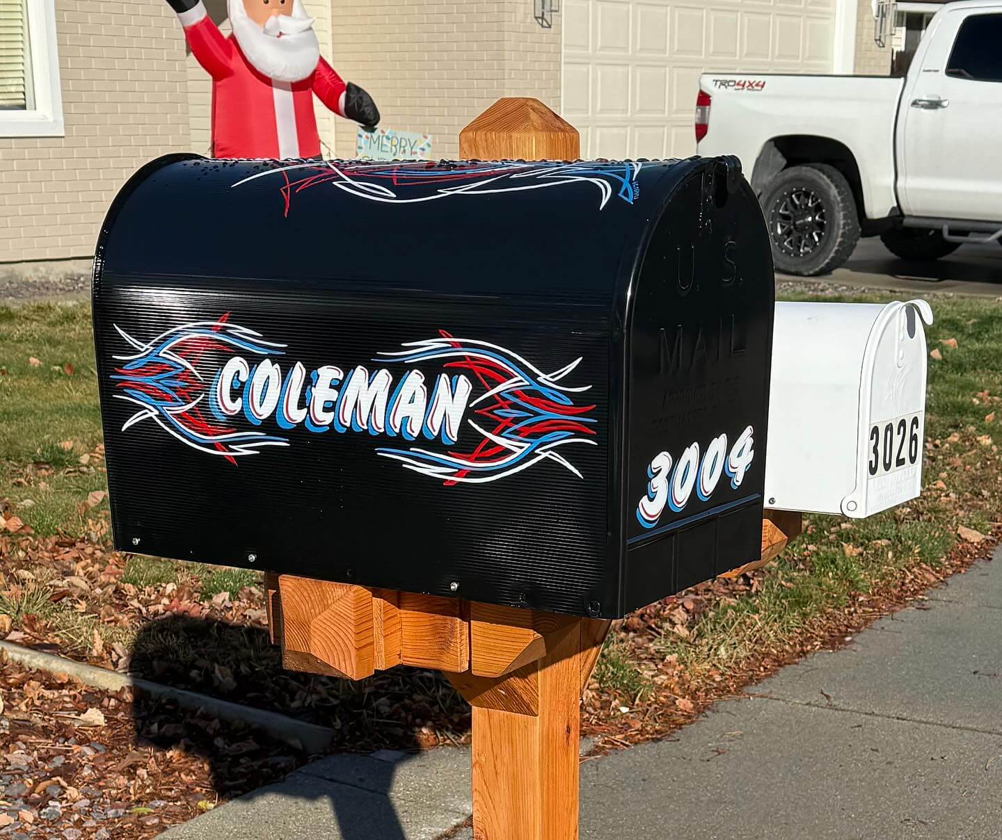 Custom Pinstripe Mailbox for a Retro Racing Vibe