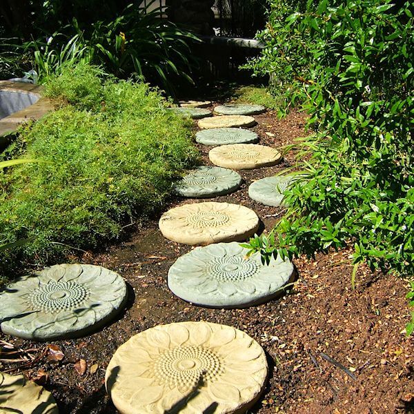 Round Stepping Stones with Embossed Floral Patterns