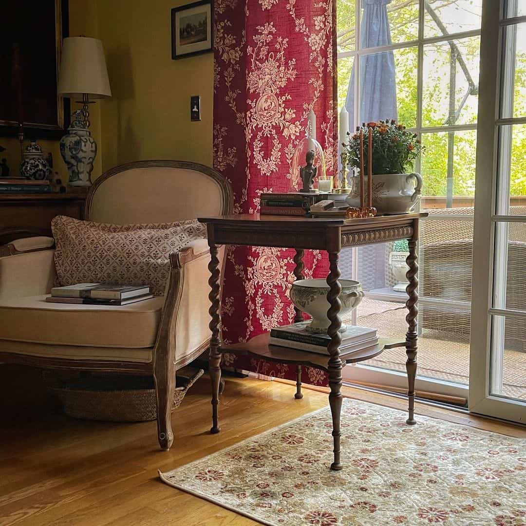 Twisted-Leg Accent Table Displays Books and Vases