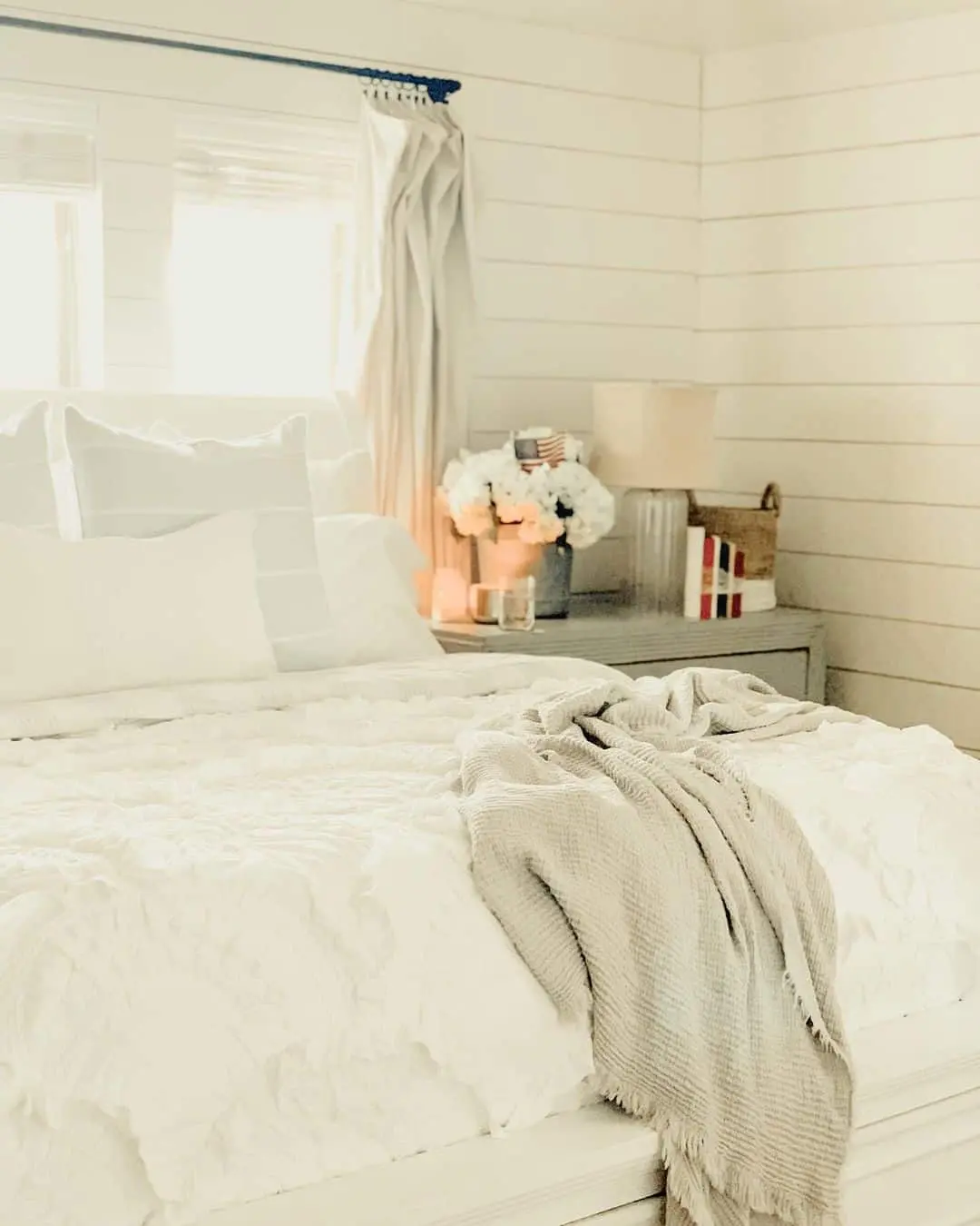 White Shiplap Walls Create a Bright, Airy Farmhouse Backdrop