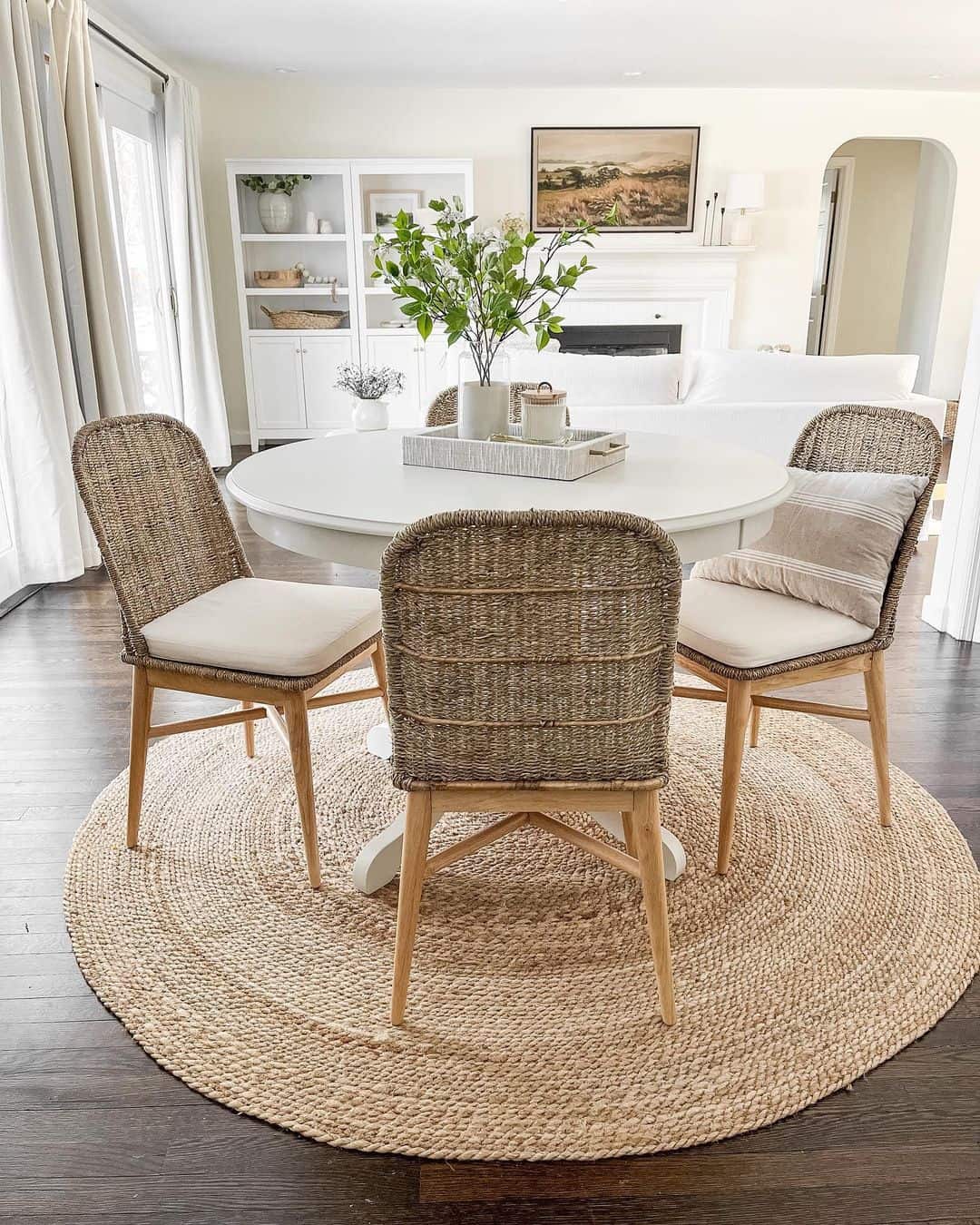 Woven Jute Rugs Define Cozy Dining Nooks