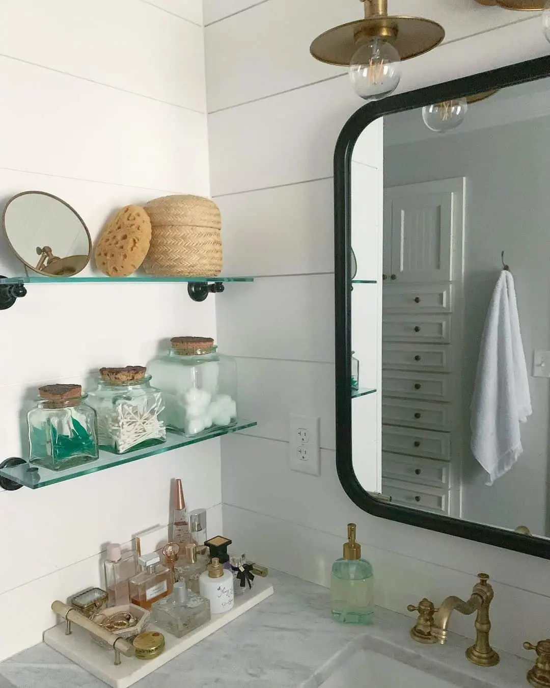 Glass Jars With Cork Lids for Cotton Swabs and Bath Salts