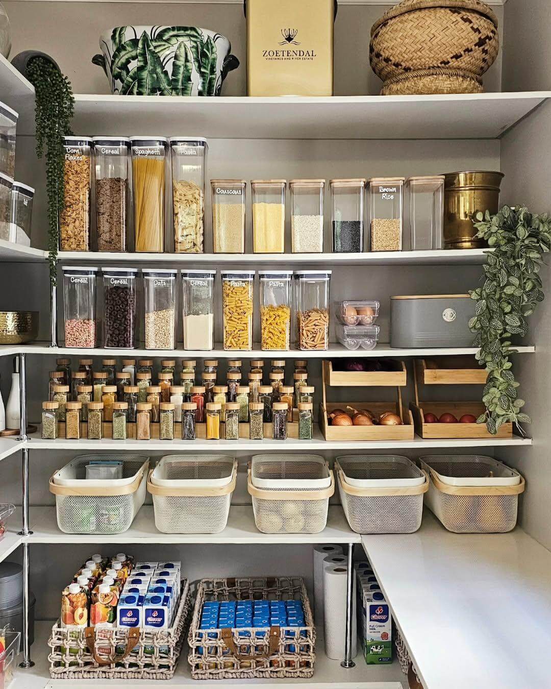 Clear Containers Stack Pasta and Grains for a Streamlined Look
