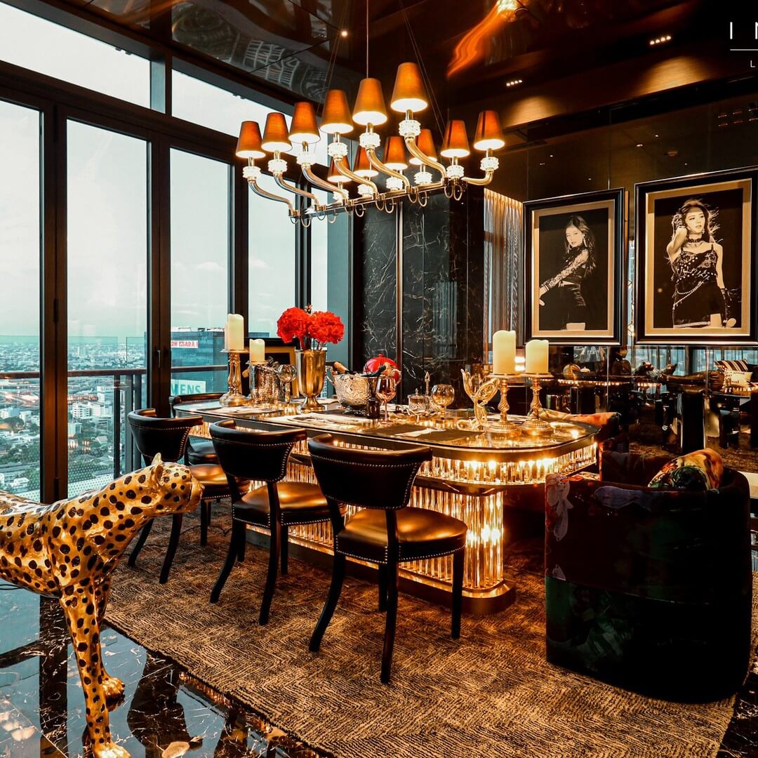 Oversized Leopard Sculpture Adds a Glamorous Touch