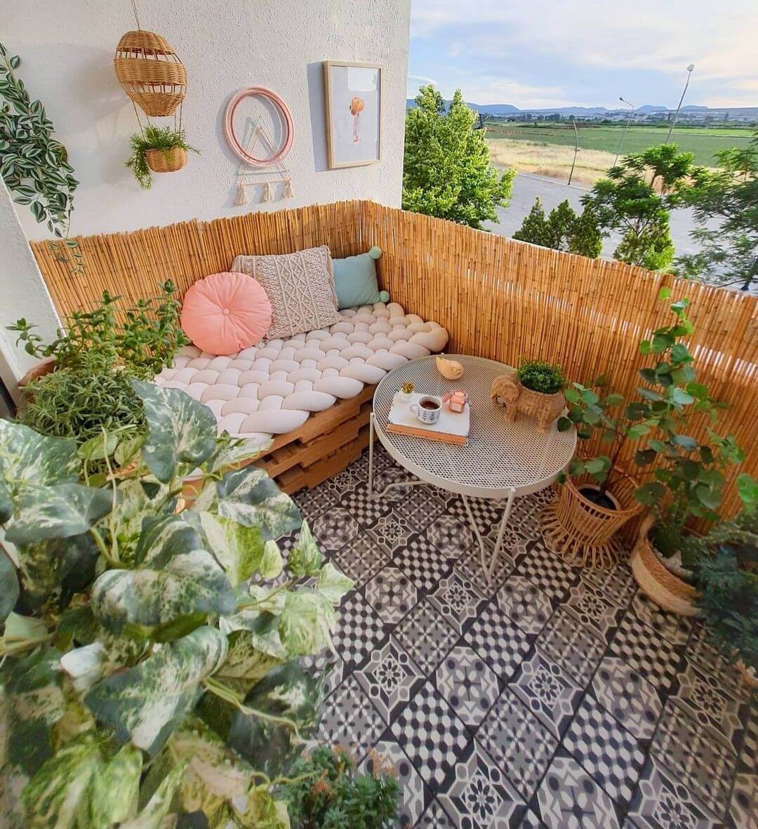 Reclaimed Wood Pallets Create a Boho Daybed Base