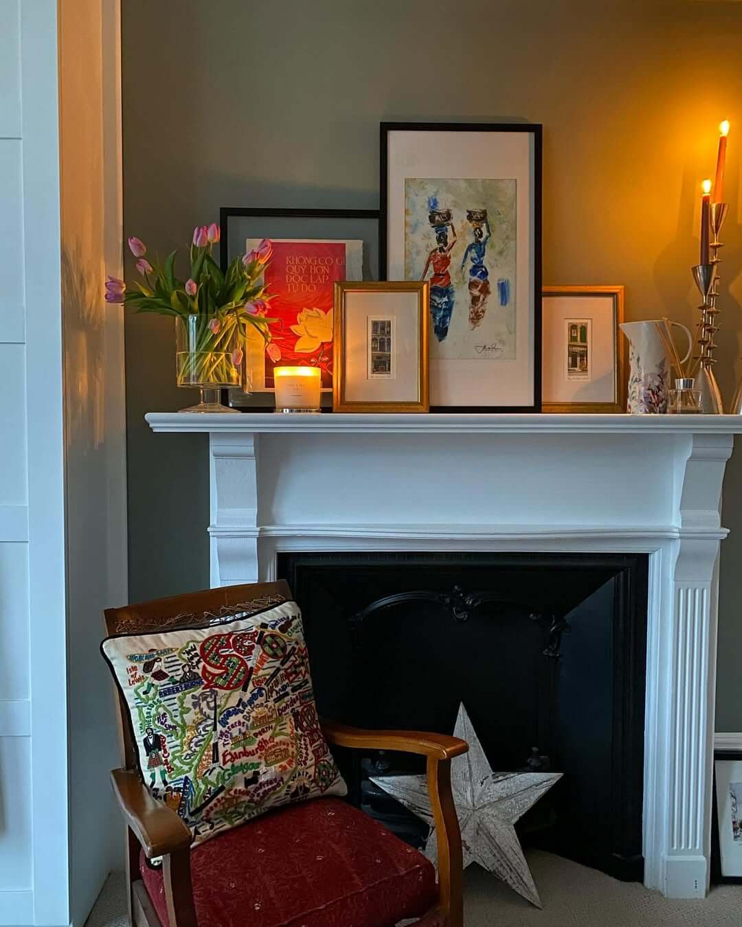 Layered Artwork and Tulips for a Vibrant Mantle Display