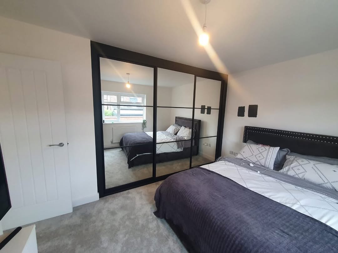 Double Room Light with Full-Wall Mirrored Wardrobe Doors