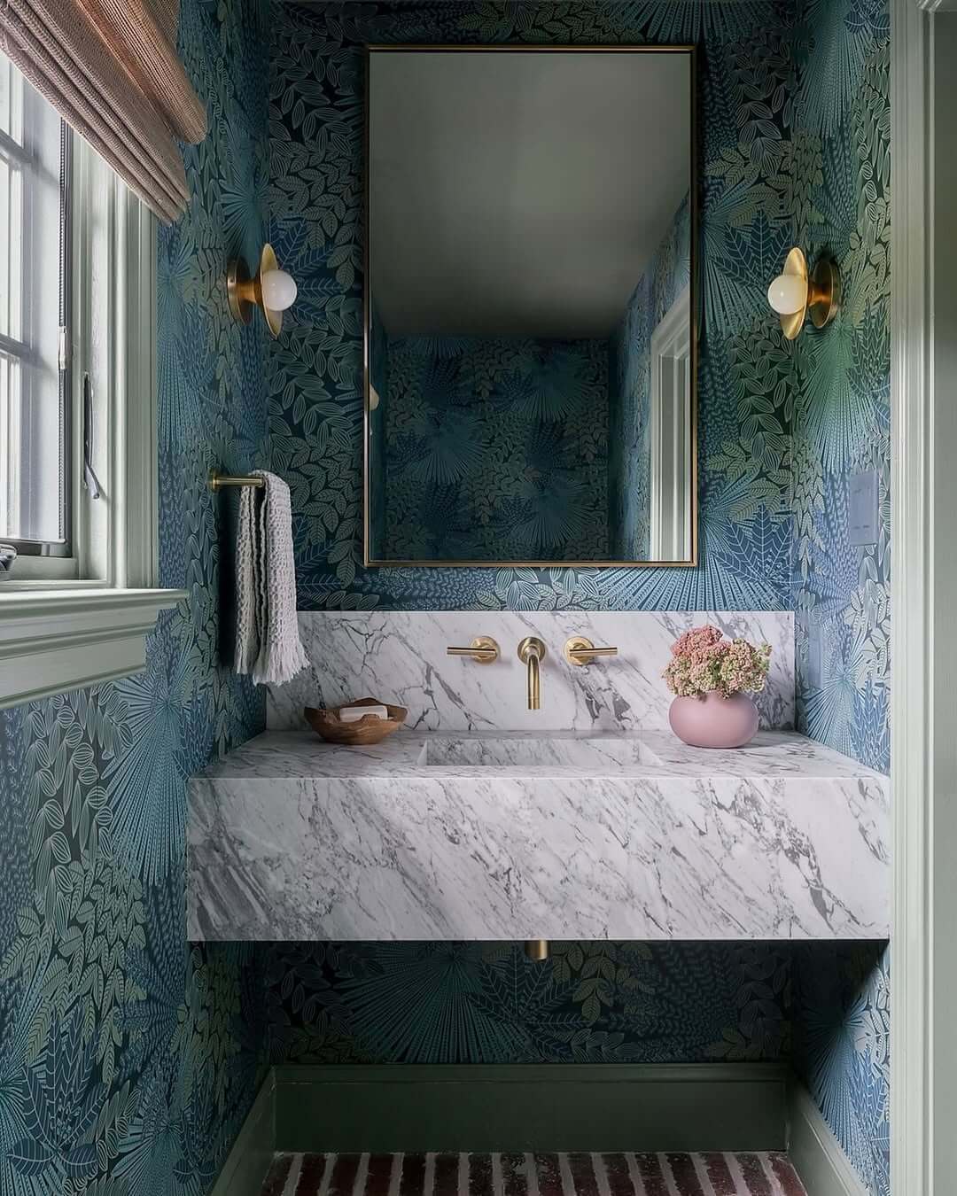 Immerse Yourself in a Bold Botanical Blue and Green Oasis