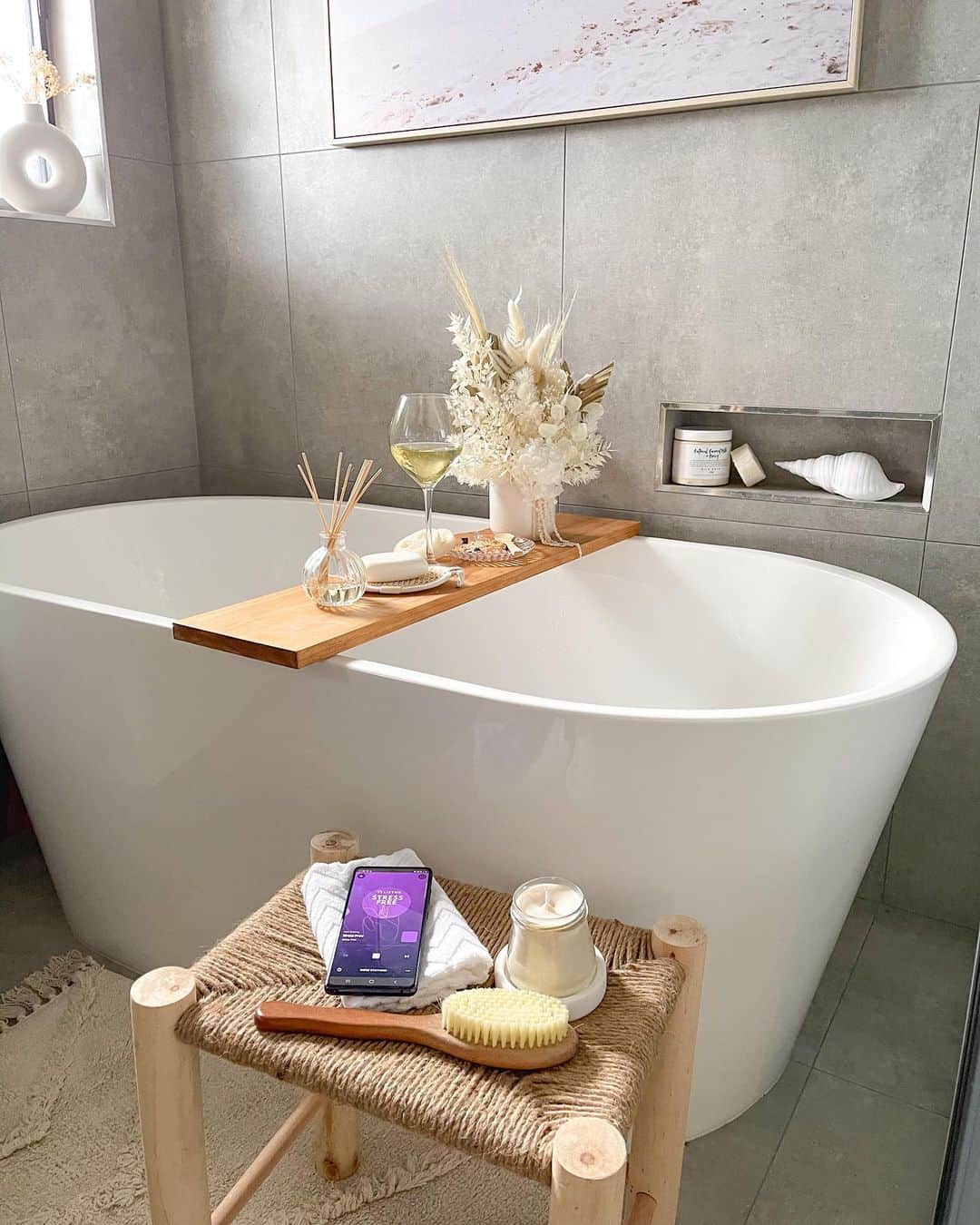 Wooden Bath Tray Holds Wine, Diffuser, and Dried Florals