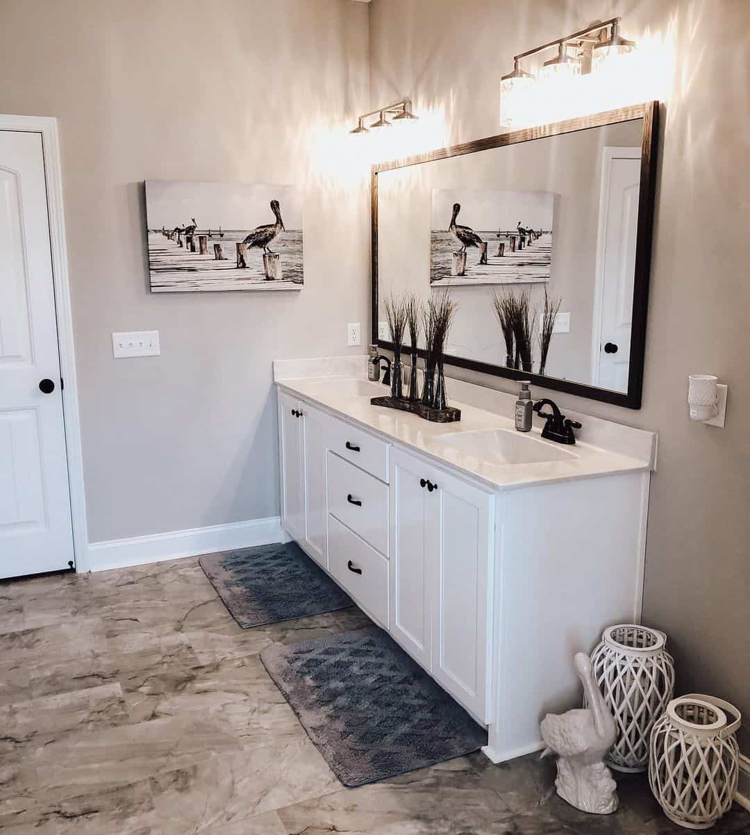 Coastal Artwork Adds a Serene Nautical Scene