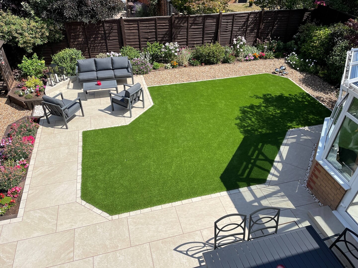 Define a Modern Zone with an Artificial Turf Patch