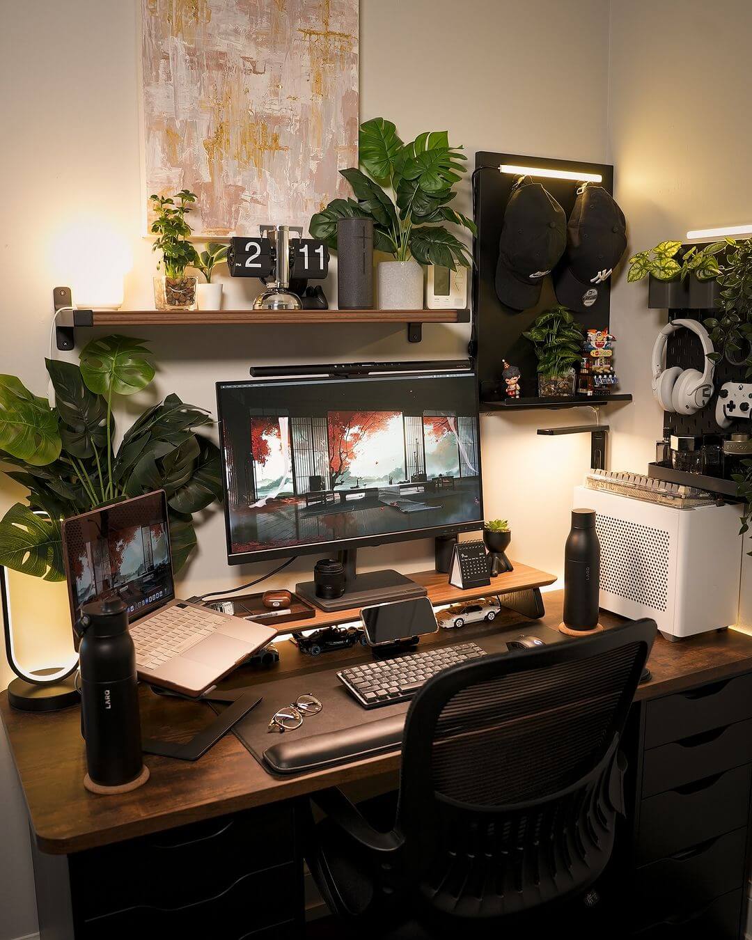 Black Wall-Mounted Rack for Hats and Headphones