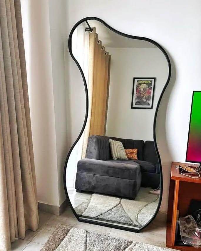 Introduce a Sculptural Element with a Freeform Mirror