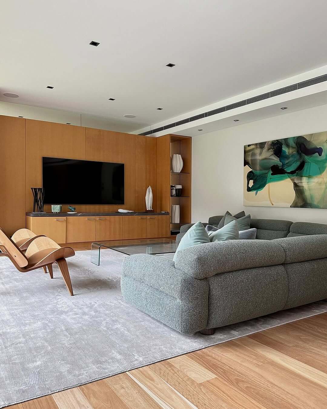 Subtle Pattern Rugs Define Modern Living Spaces