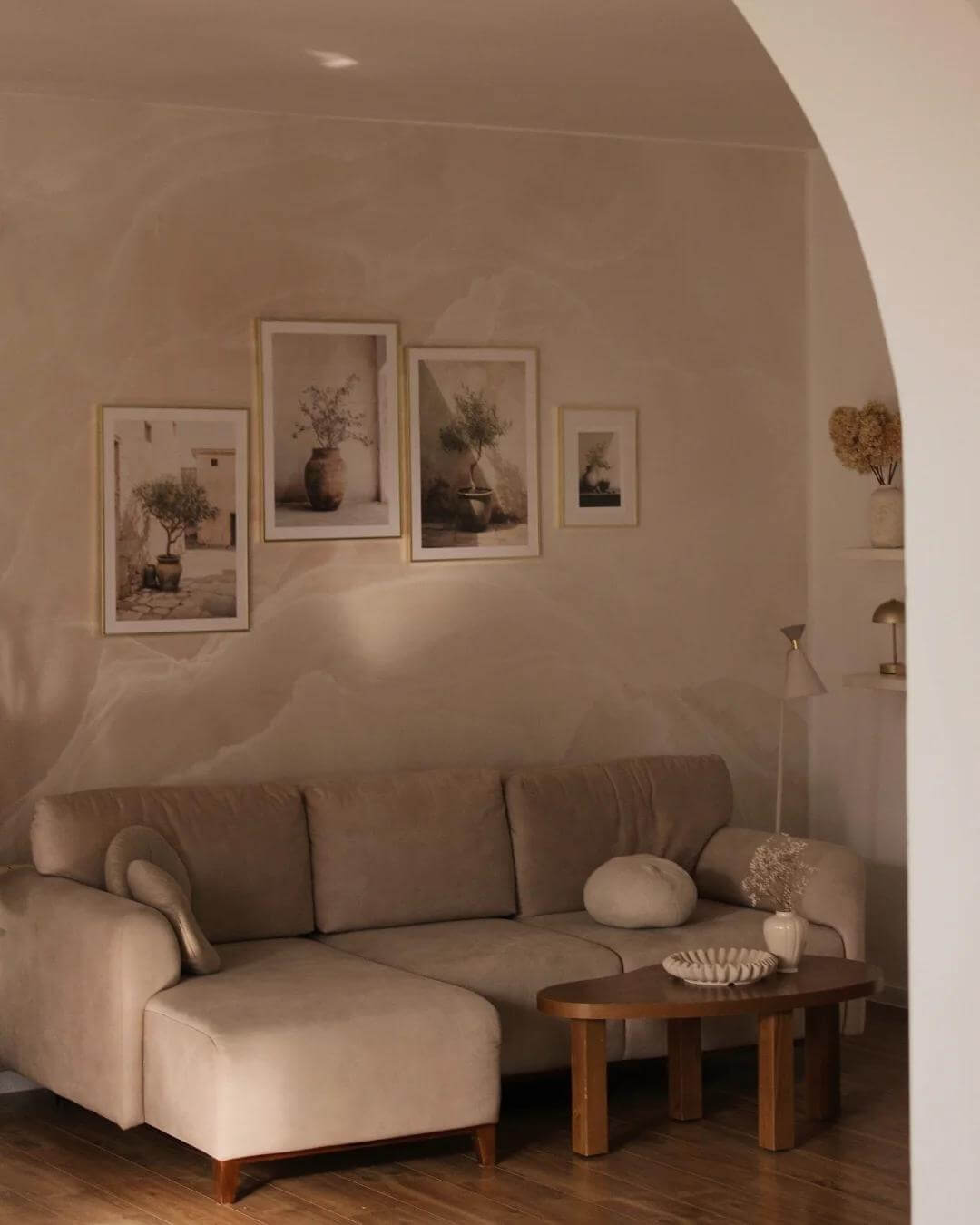 Mix and Match Botanical Prints for an Eclectic Gallery Wall