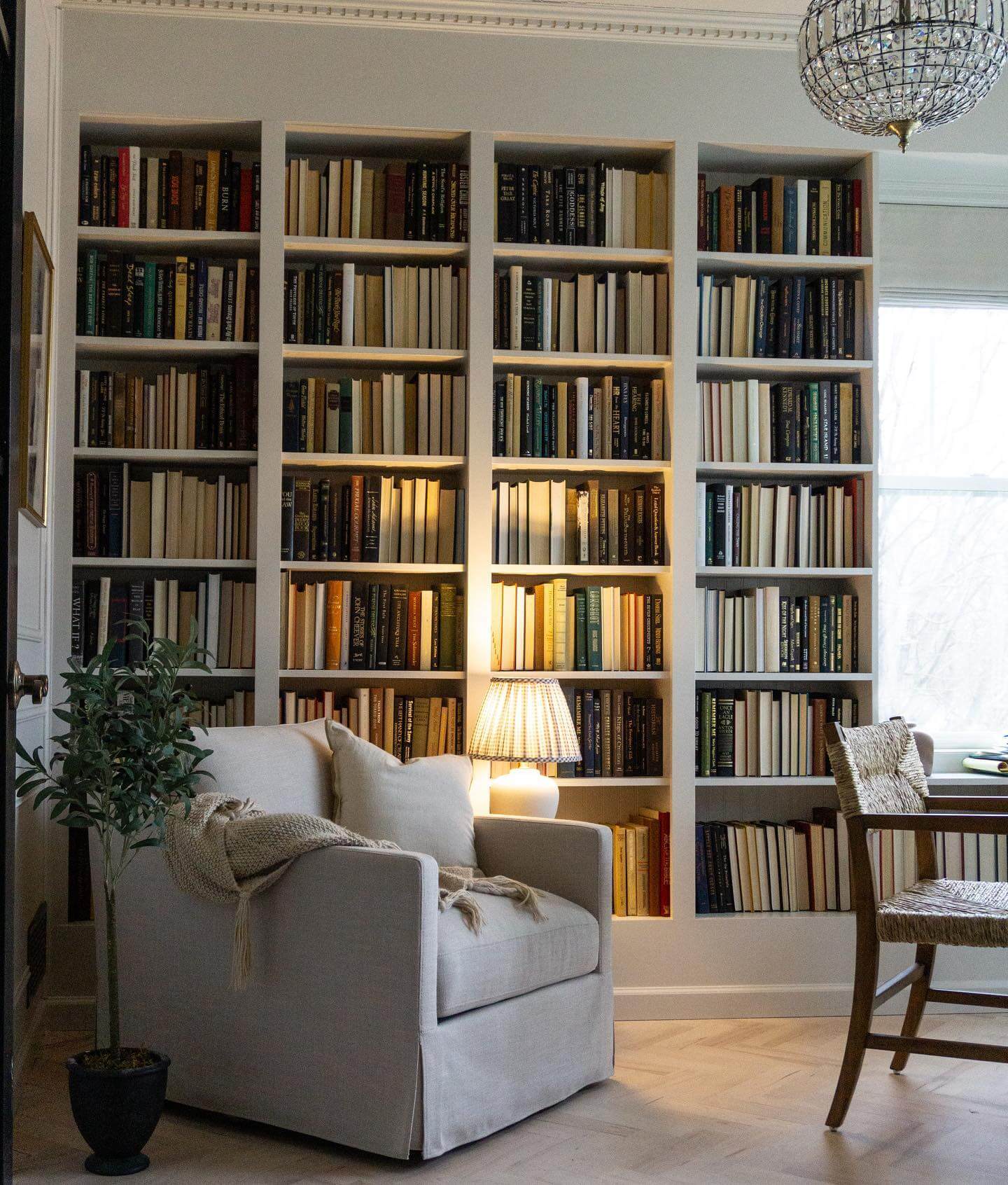 Built-in Bookshelves Create an Intimate Reading Nook