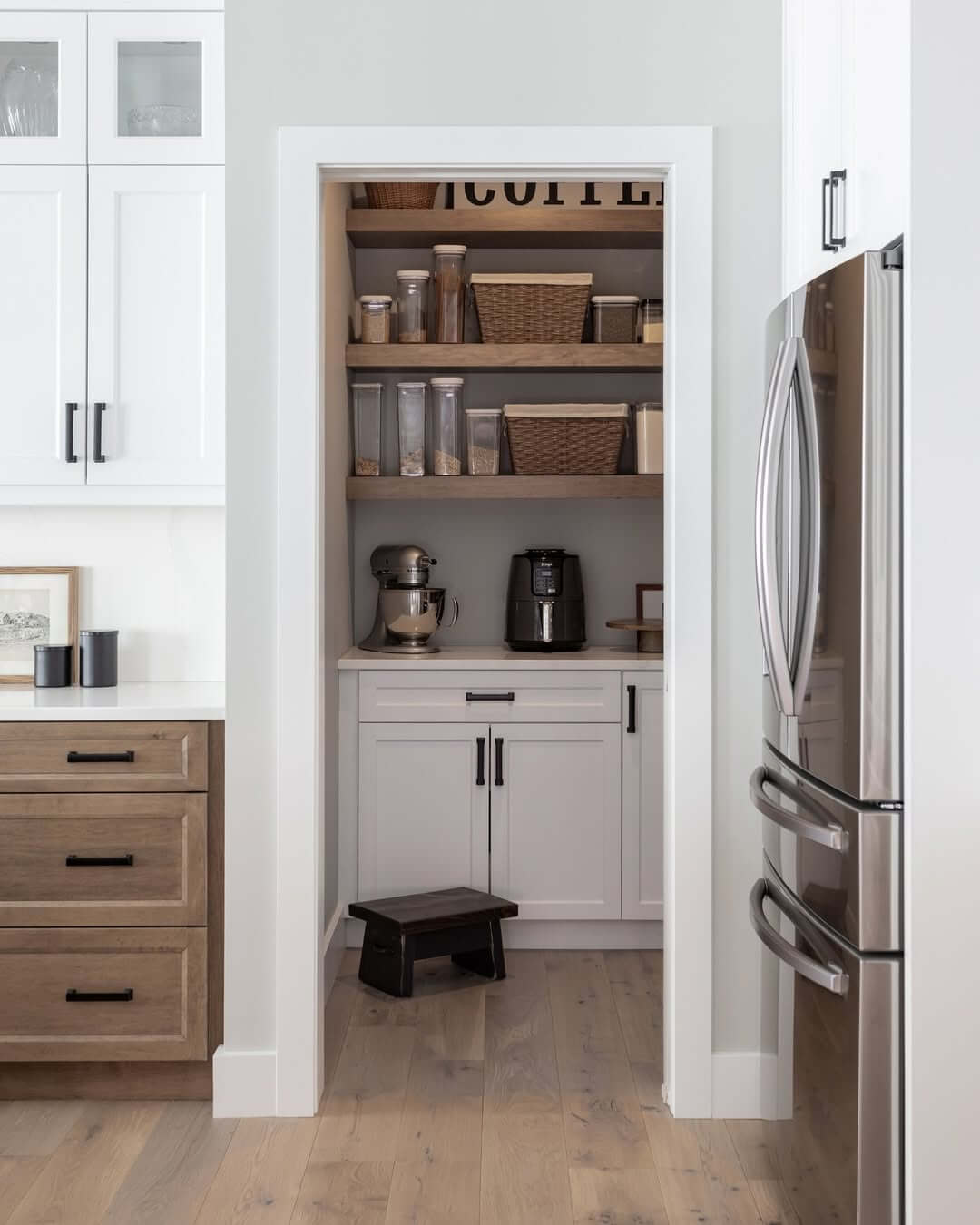 Stenciled 'Coffee' Graphic for Pantry Backsplash