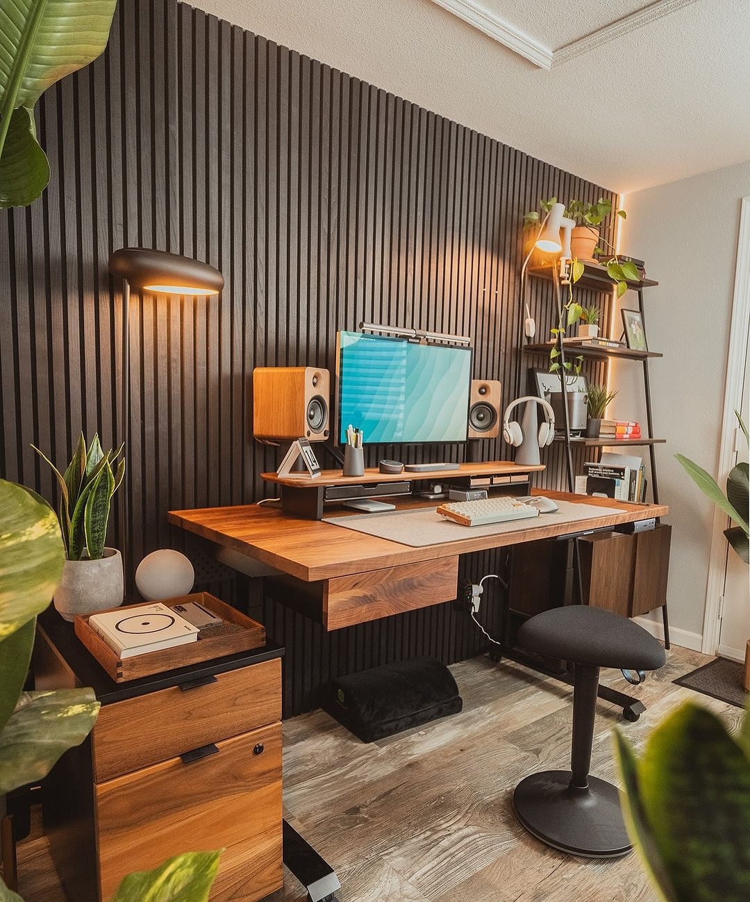 Immerse Yourself with a Dark Wood Slat Wall Backdrop