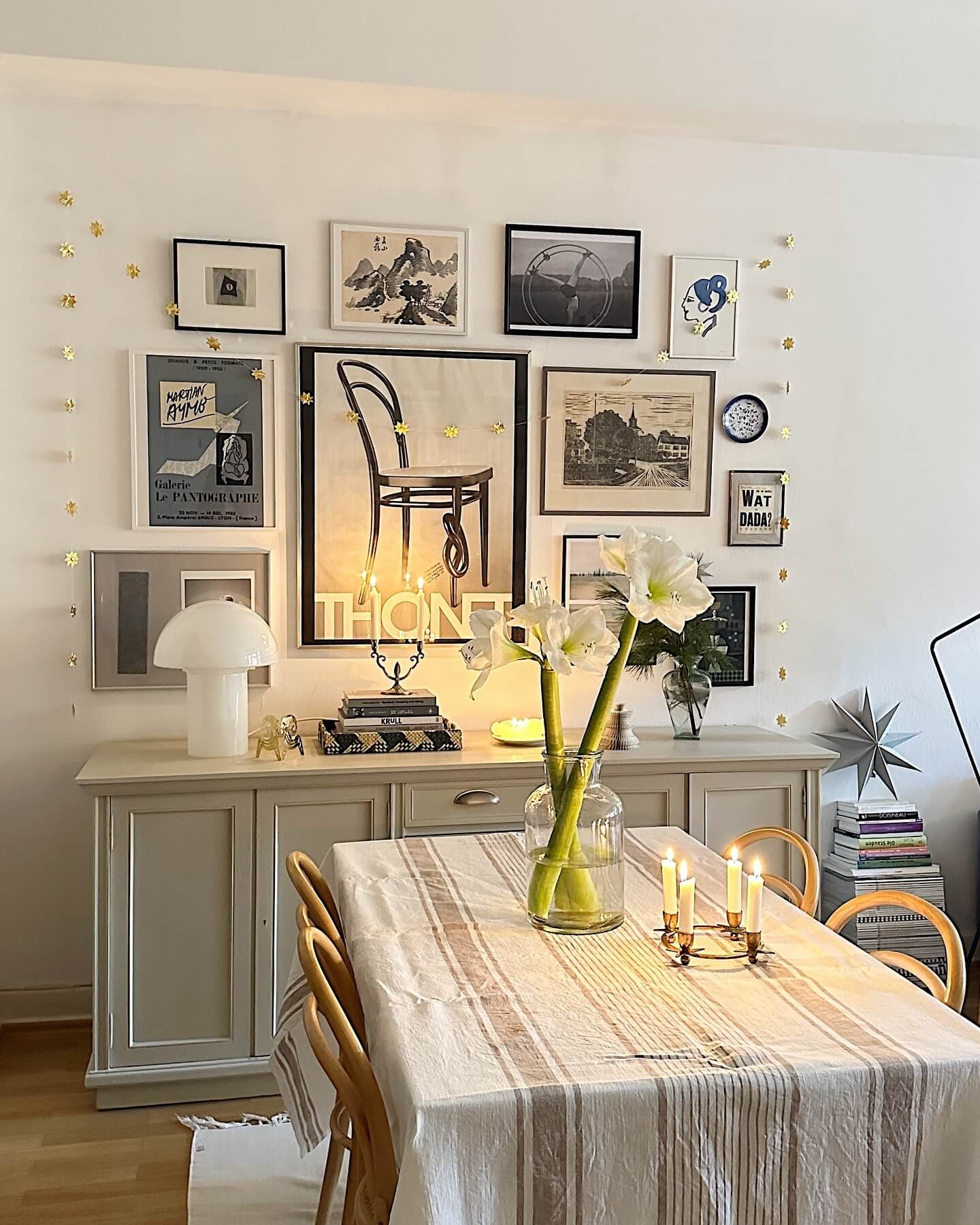 Gold Star Garland Adds Whimsical Sparkle to Any Wall Display