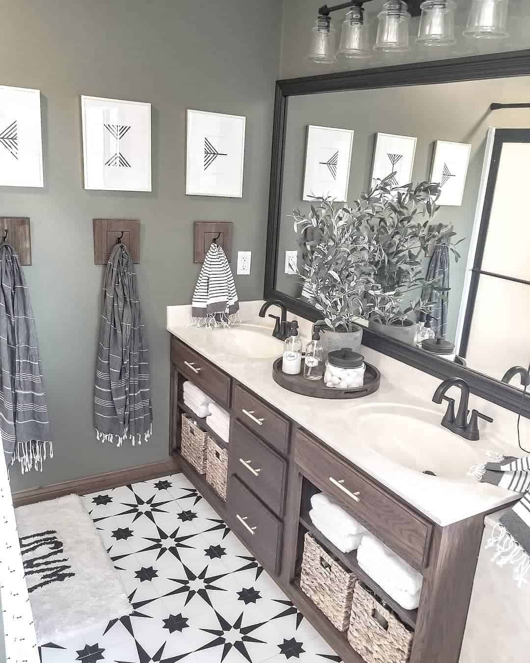 Frame Towel Hooks with Graphic Art