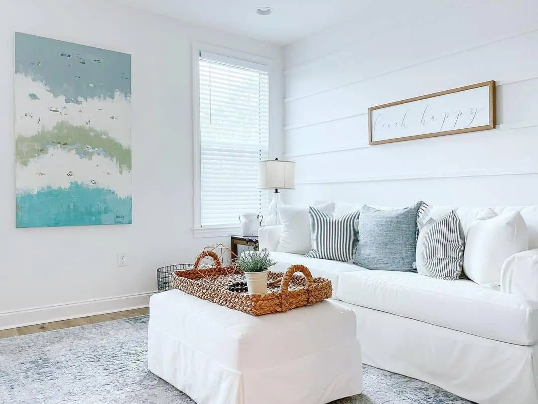 Abstract Coastal Artwork Sets a Breezy Scene
