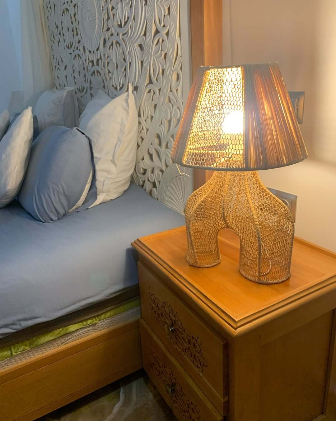 Woven Arch Lamp Base Adds Sculptural Interest