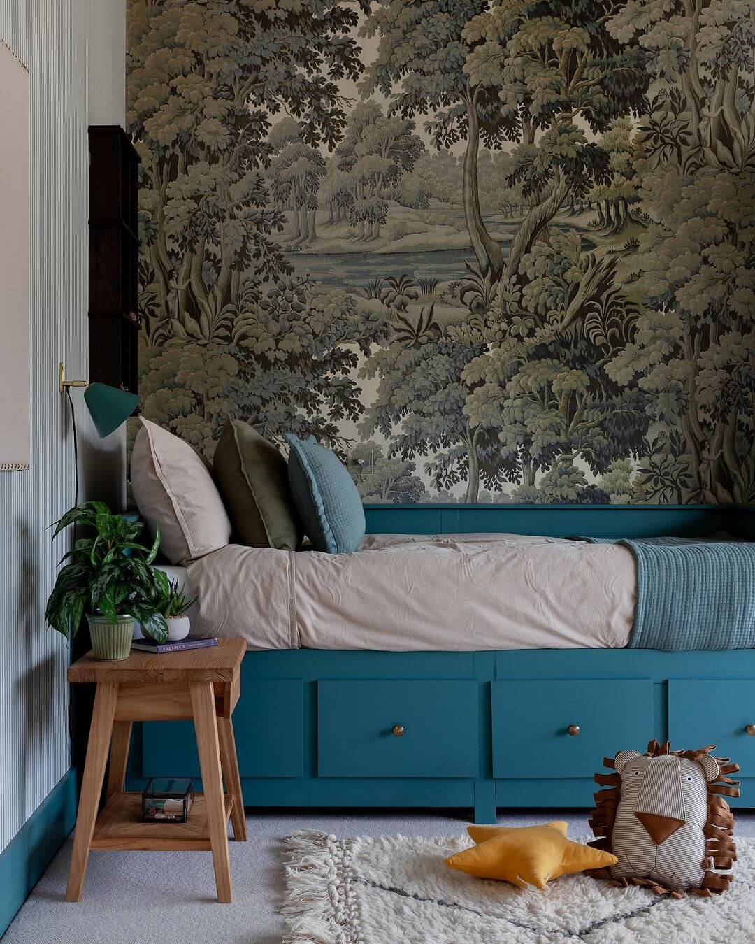 Enchanting Forest Mural Wallpaper Creates a Cozy Backdrop