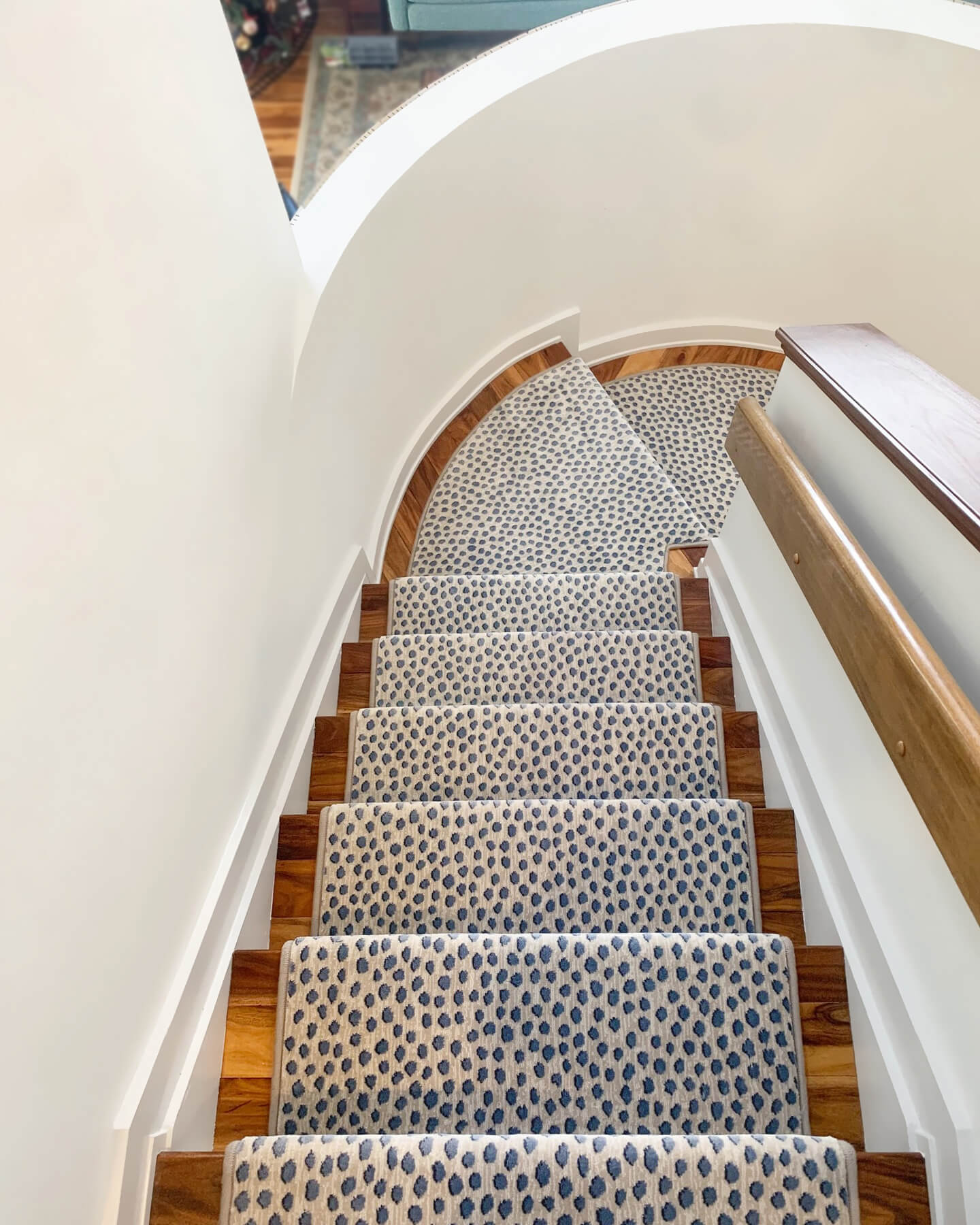 Dalmatian-Dot Stair Runner Adds Playful Pattern to Wood Treads