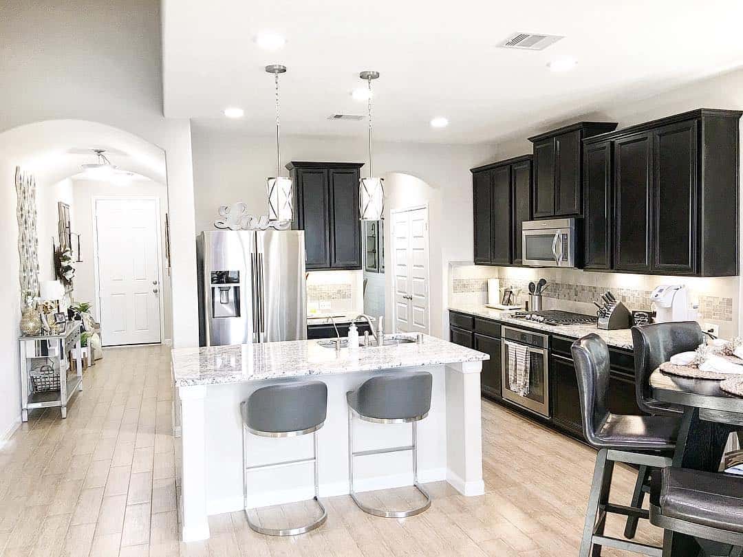 Mosaic Tile Backsplash for Subtle Pattern