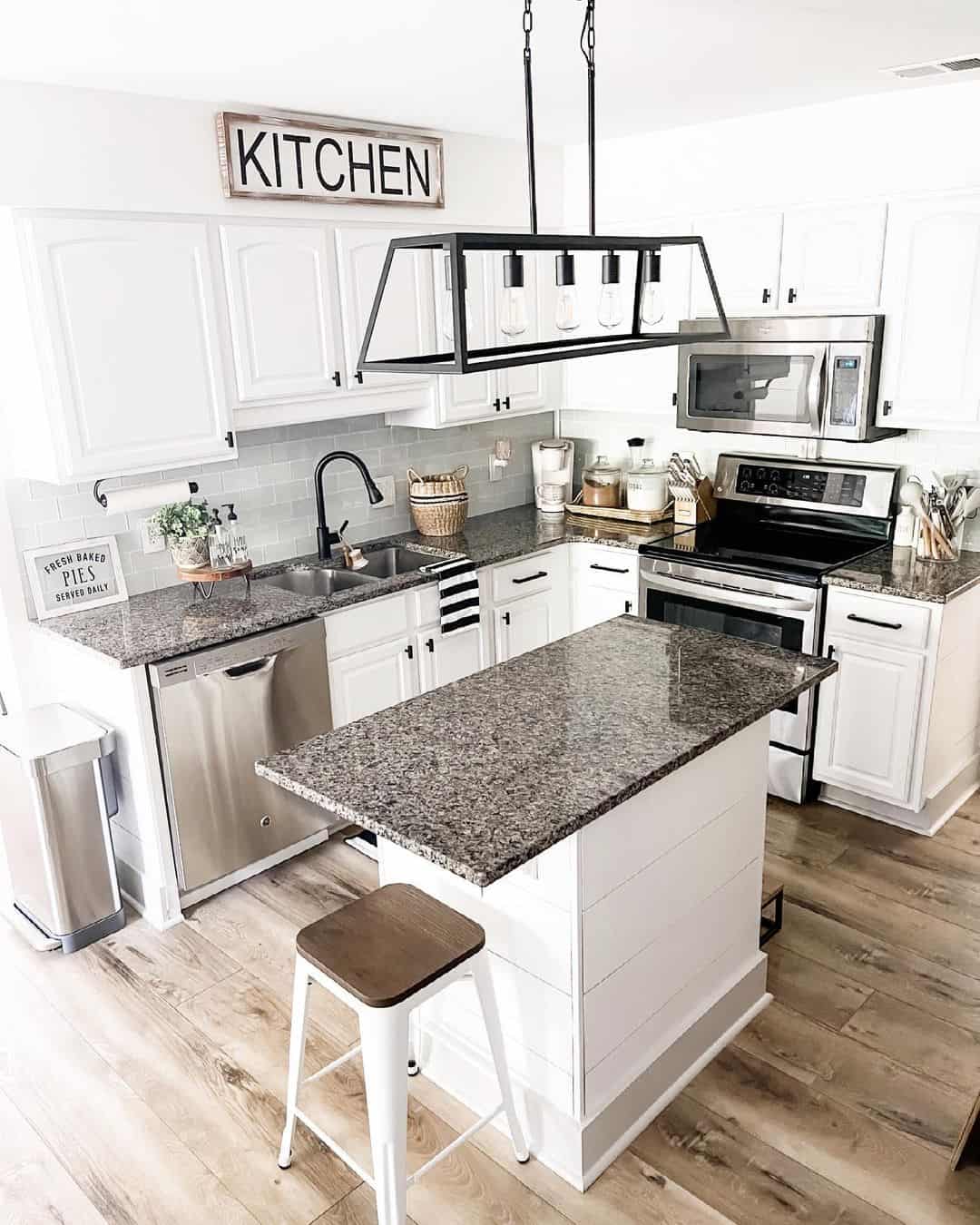 Glass Tile Backsplash Offers a Cool Tone