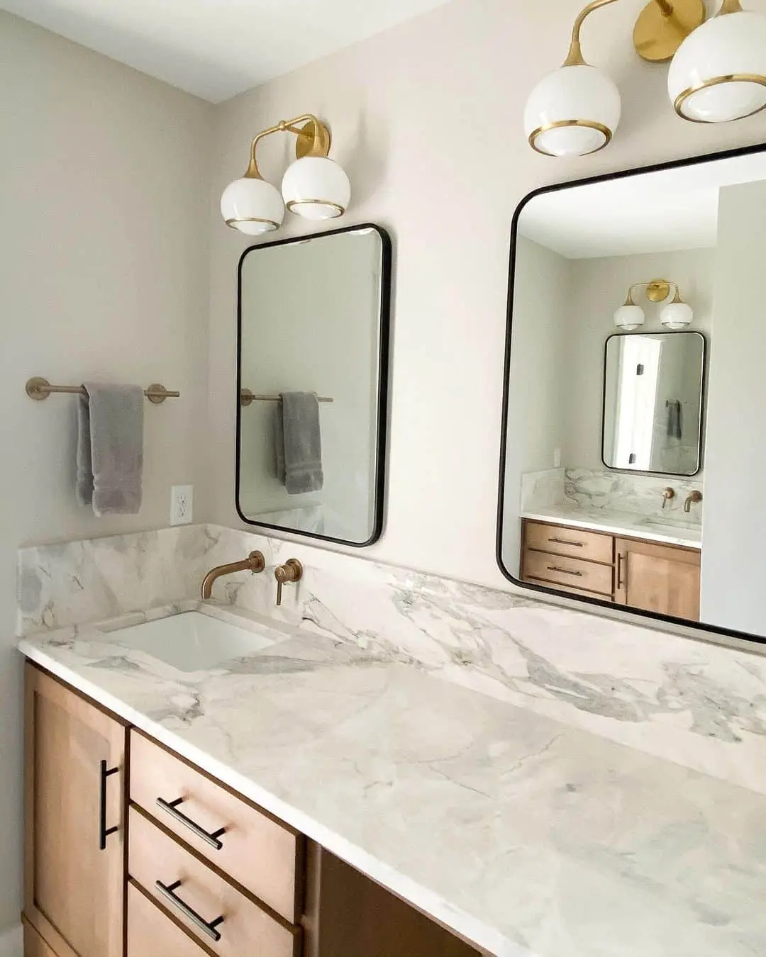 Dramatic Marble Veining Creates a Natural Focal Point