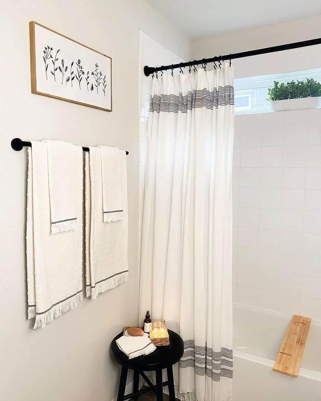 Botanical Line Art Adds Delicate Farmhouse Flair
