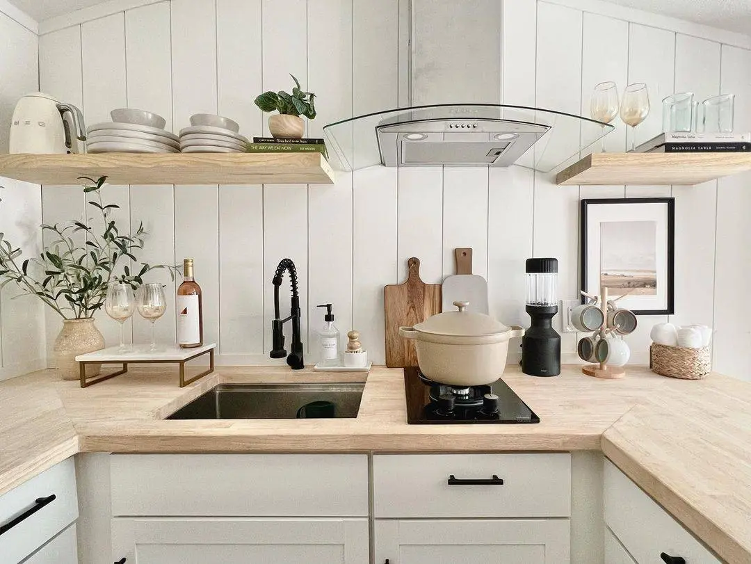 Wood Grain Tiles for Natural Warmth